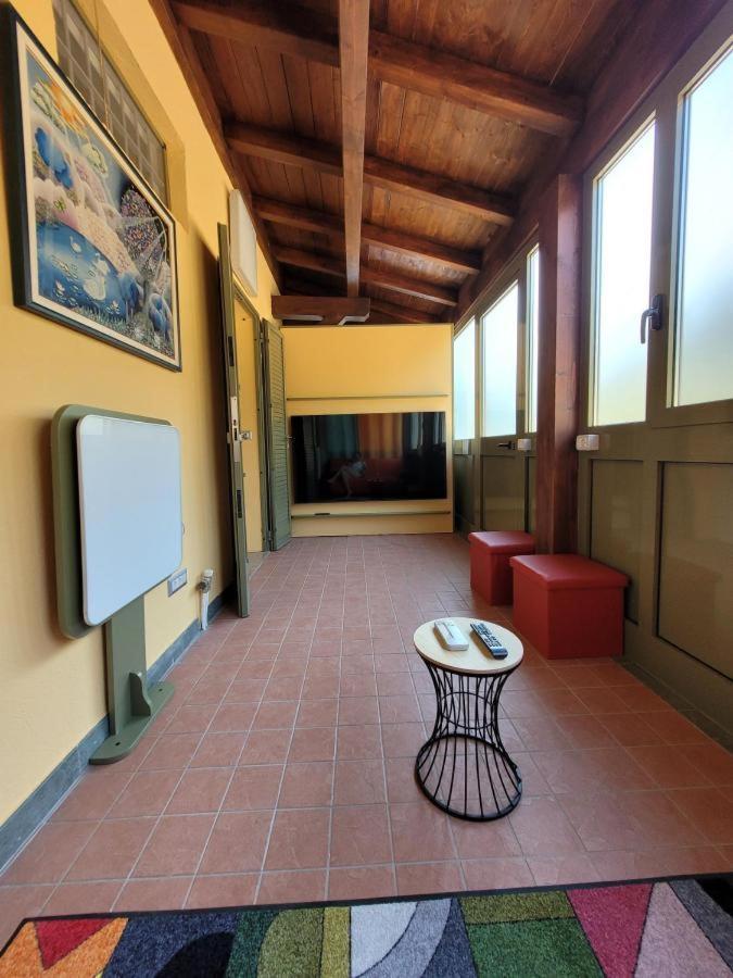 intero appartamento con giardino e colazione Dario Parma Esterno foto